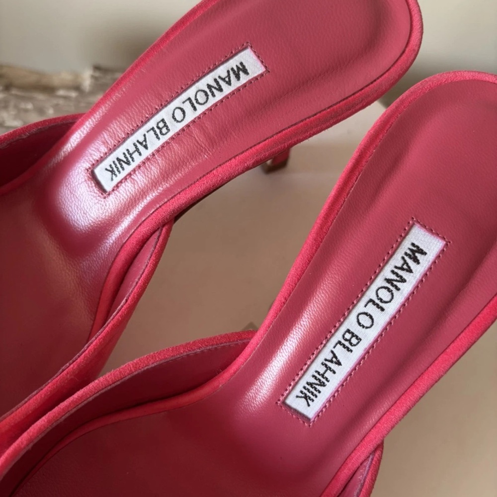 Manolo Blahnik Hot Pink Maysale 70mm Mule - Picture 2 of 14